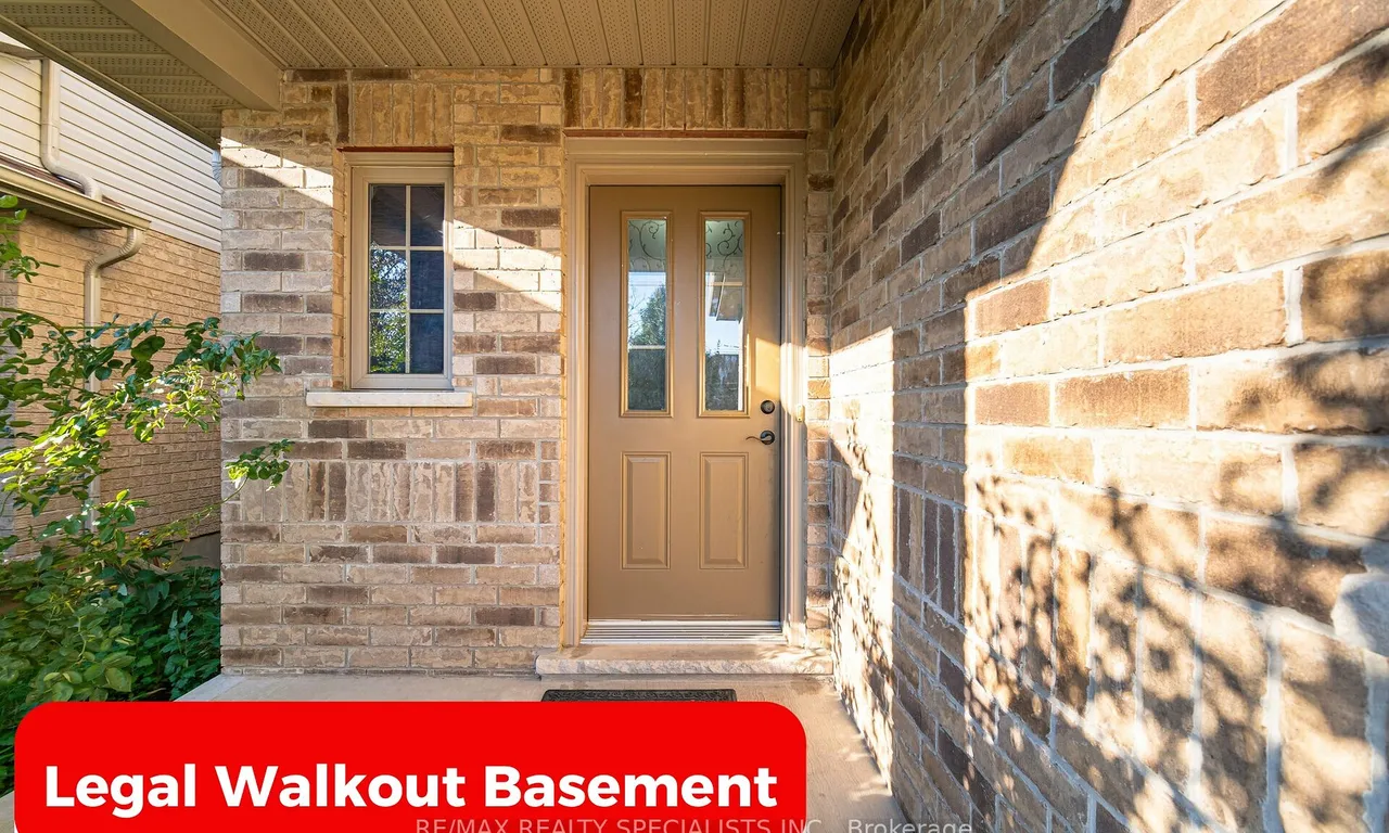 90 Alderson Dr, Cambridge, ON N3C 0E4