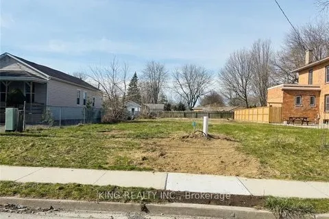 138 PARK Lane, Chatham-Kent, ON N7M 4Y3