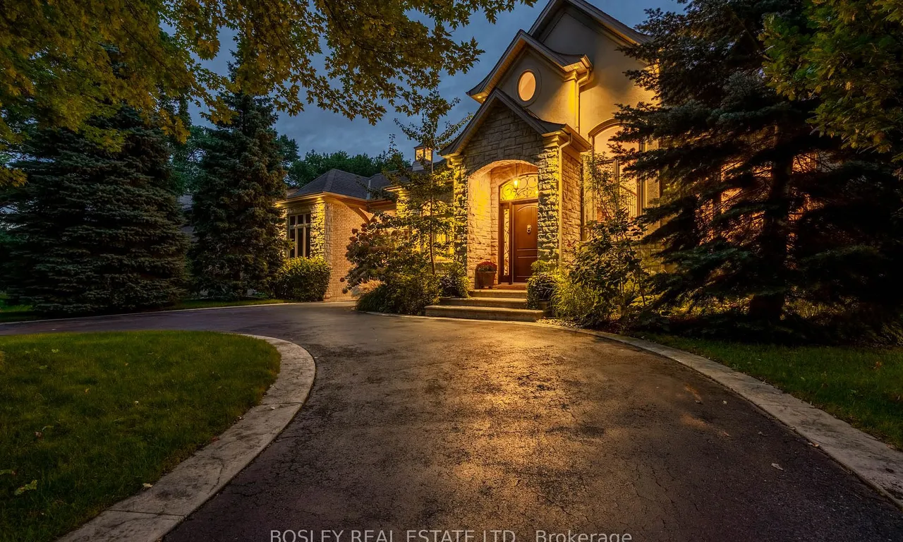 115 Rosemary Lane, Hamilton, ON L9G 2K4