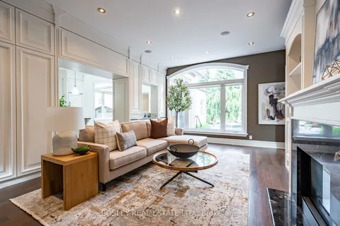 115 Rosemary Lane, Hamilton, ON L9G 2K4