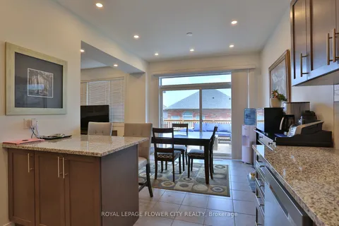 63 Saddlebrook Crt, Kitchener, ON N2R 1W7