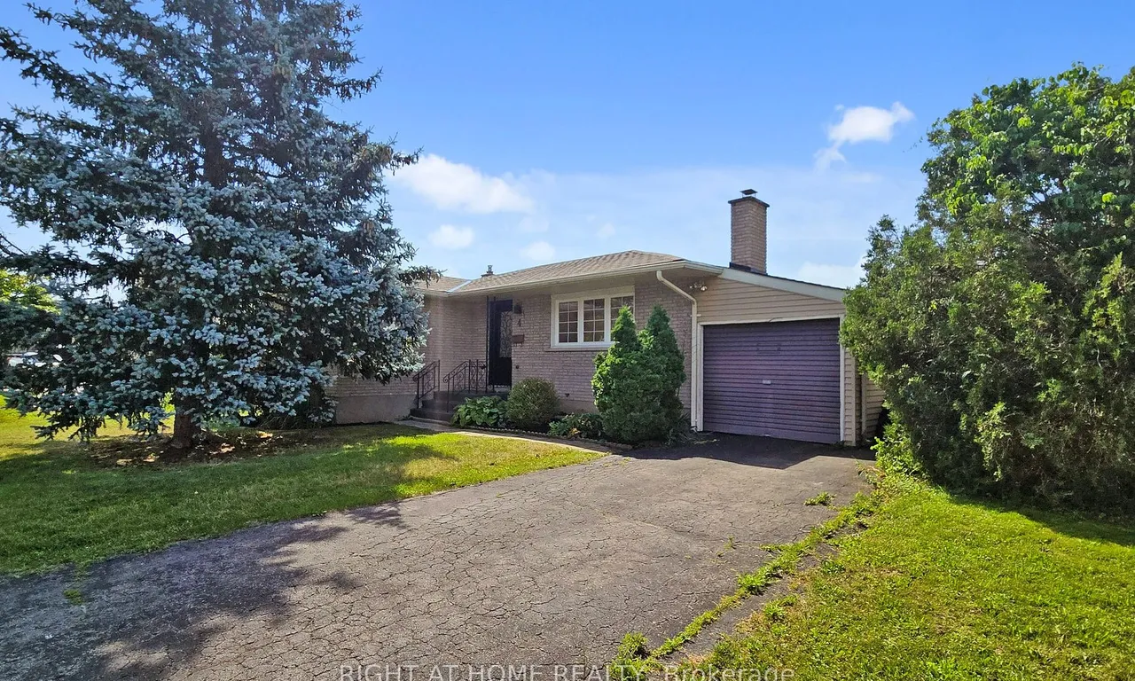 4 Chapman Crt, St. Catharines, ON L2M 6H9