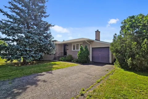 4 Chapman Crt, St. Catharines, ON L2M 6H9