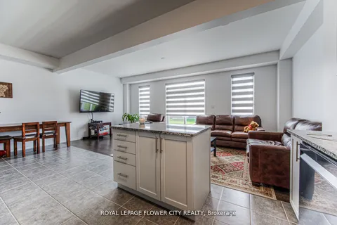 51 Beauchamp Dr, Cambridge, ON N1S 0A2