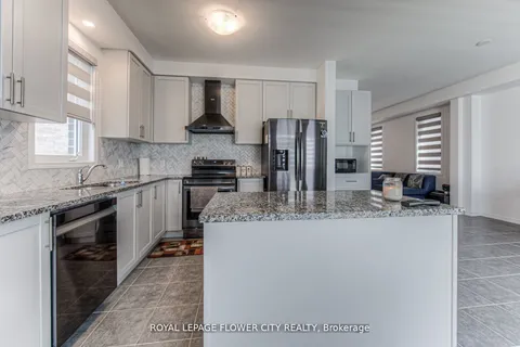 51 Beauchamp Dr, Cambridge, ON N1S 0A2