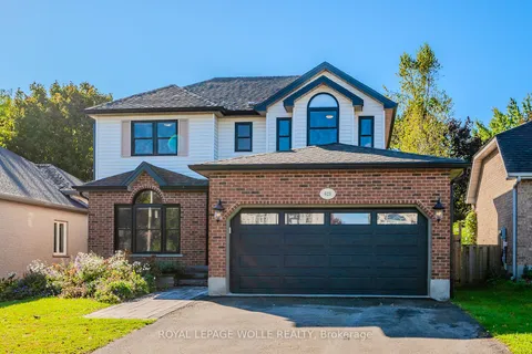 623 Cardiff St, Waterloo, ON N2T 2P4