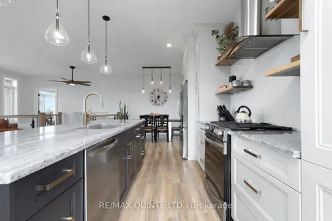 103 Lakehurst St, Brighton, ON K0K 1H0