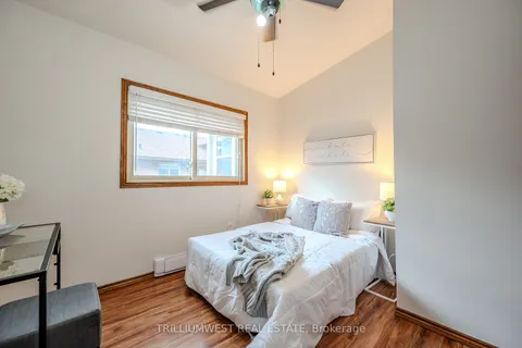 58 Fifth Ave, Kitchener, ON N2C 1P4