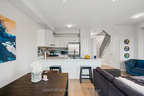 57 Pinot Cres, Hamilton, ON L8E 0J9