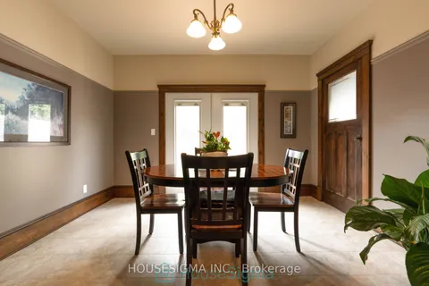 212 Front St, Stratford, ON N5A 4H7