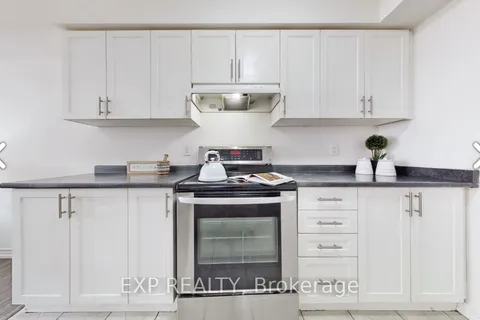 15 DUCKWORTH Rd, Cambridge, ON N3H 0E2