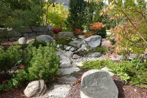 112 Venture Blvd, Blue Mountains, ON L9Y 0B6