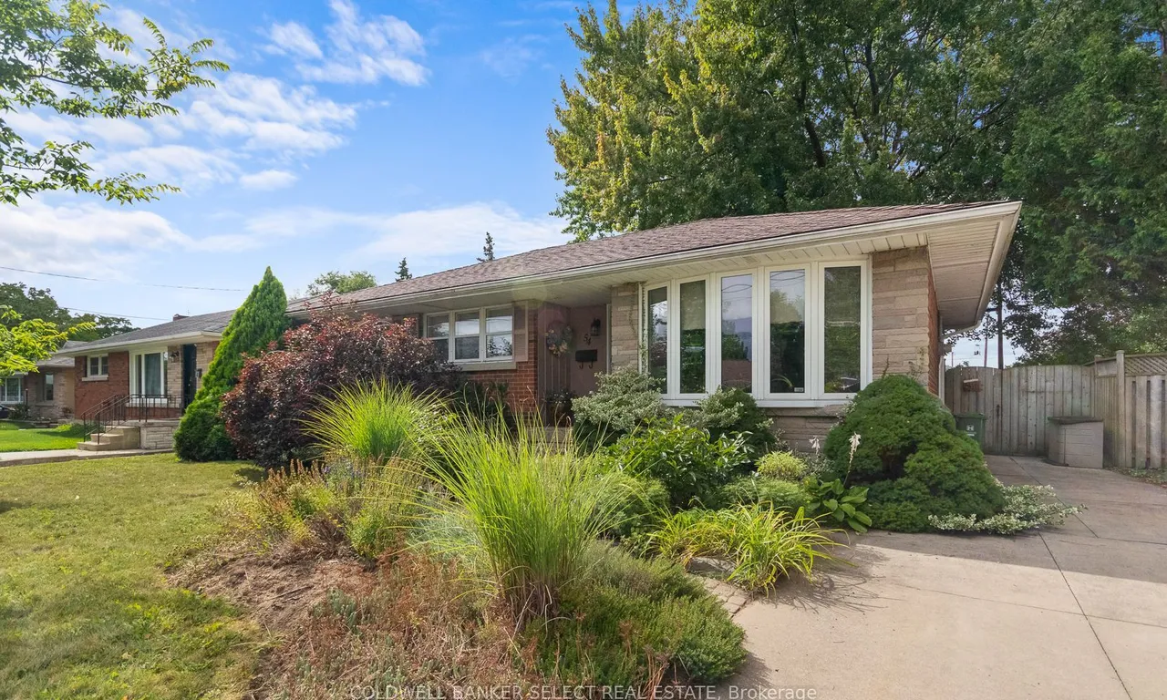 54 Beacon Ave, Hamilton, ON L8T 2N5