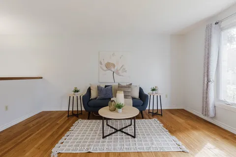 602 Mackechnie Cres, Cobourg, ON K9A 4X8