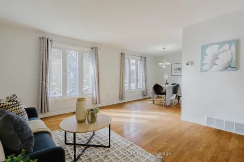 602 Mackechnie Cres, Cobourg, ON K9A 4X8