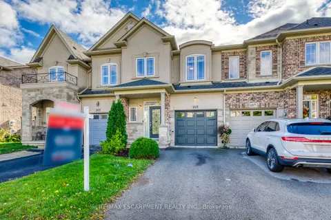 105 Highgate Dr, Hamilton, ON L8J 3P2