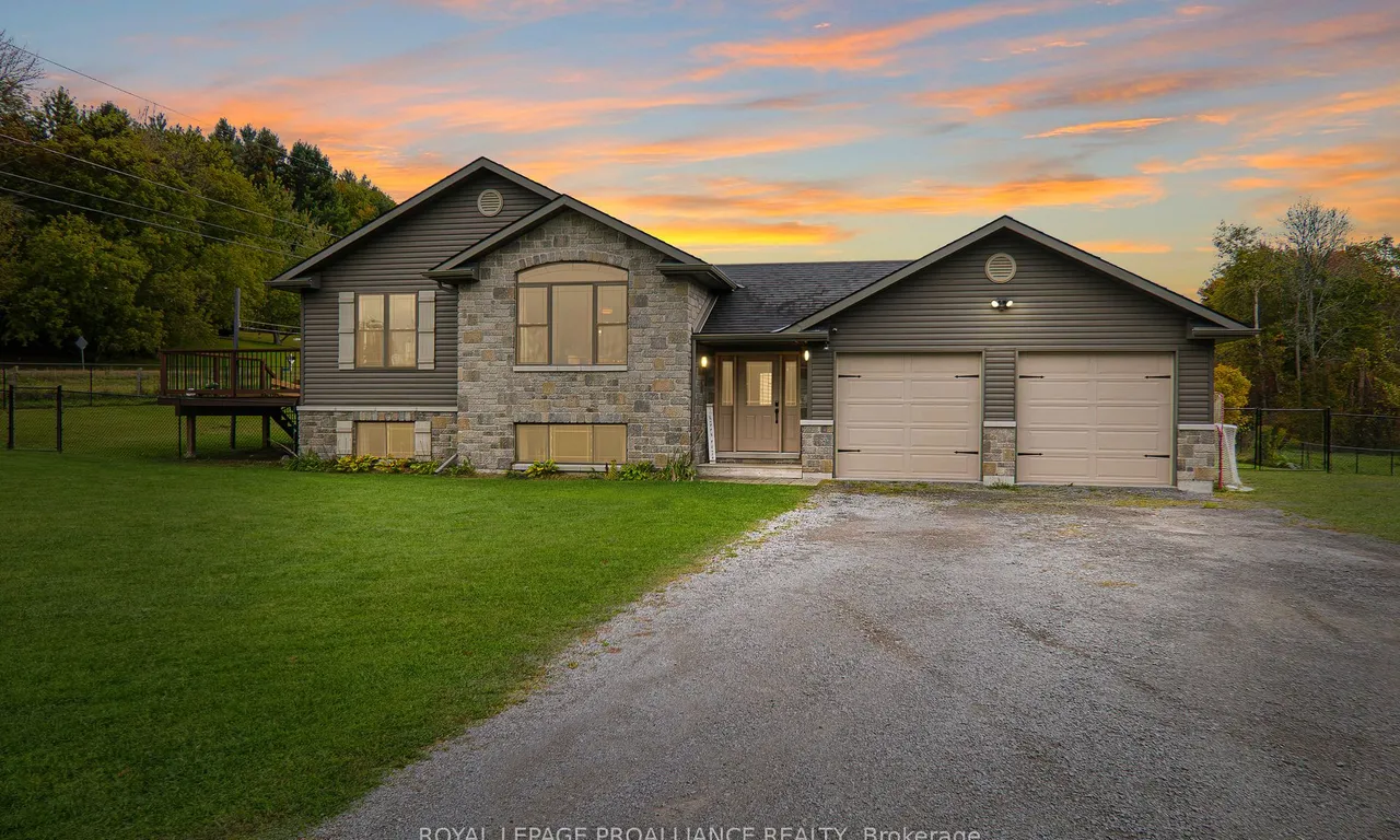 1101 Gunter Settlement Rd, Quinte West, ON K8V 5P6