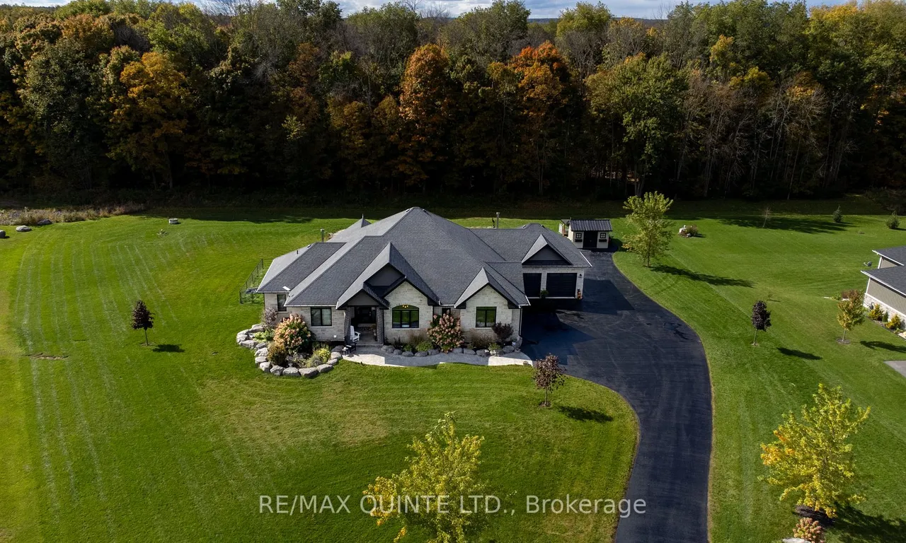 107 Hidden Valley Dr, Belleville, ON K0K 2V0