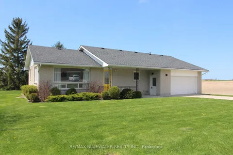 45 John St, Bluewater, ON N0M 2T0