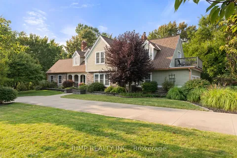 136 Main St, Kingsville, ON N9Y 1H5