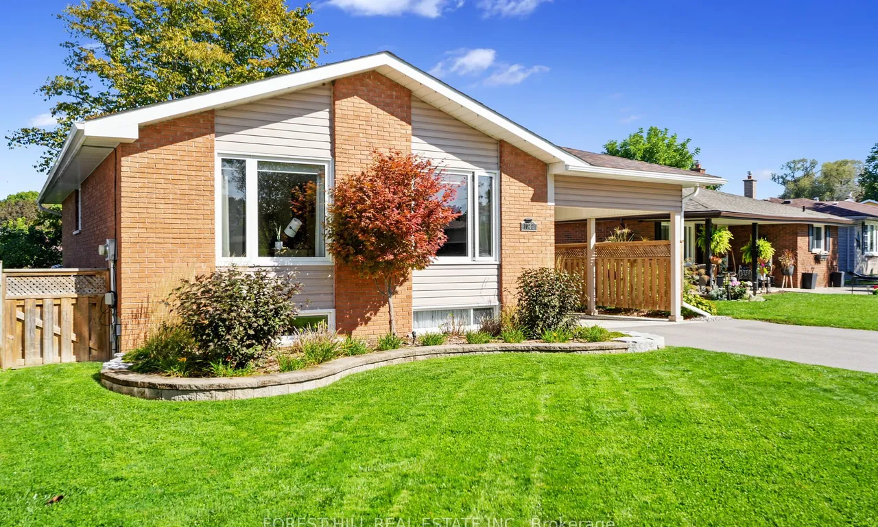 1022 Southlawn Dr, Peterborough, ON K9J 1G4