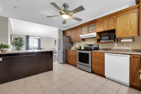 13 Helen Dr, Haldimand, ON N0A 1H0