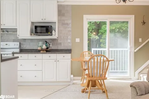 2486 Houseys Rapids Rd, Gravenhurst, ON L0K 2B0