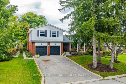 90 Robinhood Dr, Hamilton, ON L9H 4G4