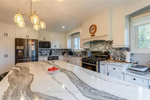 183 Main Street, Brant, ON N0E 1N0