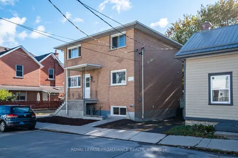 21 Cherry St, Kingston, ON K7K 3W2