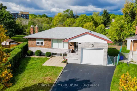 62 Gottscheer Crt, Cambridge, ON N2M 3L4