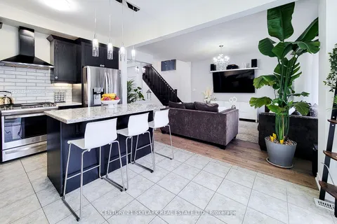 123 Vinton Rd, Hamilton, ON L9K 0G6