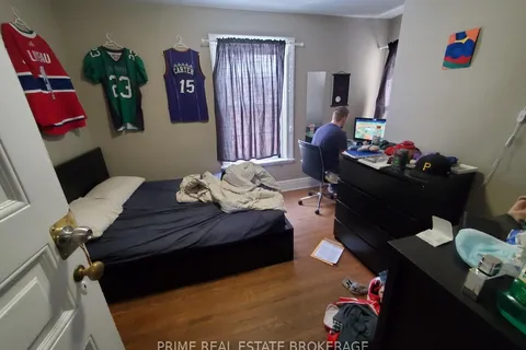 202 SYDENHAM Street, ON N6A 1W3