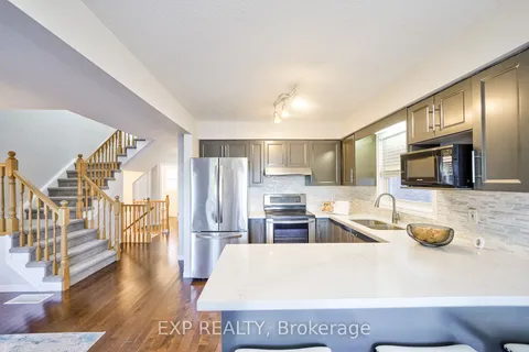 239 Bridlewreath St, Kitchener, ON N2E 4B5