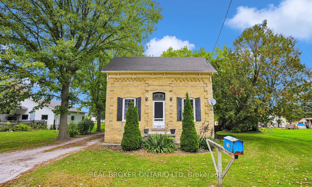 216 Victoria St, South Huron, ON N0M 1M0