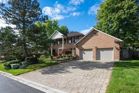 320 Grangeover Pl, London, ON N6G 4K5