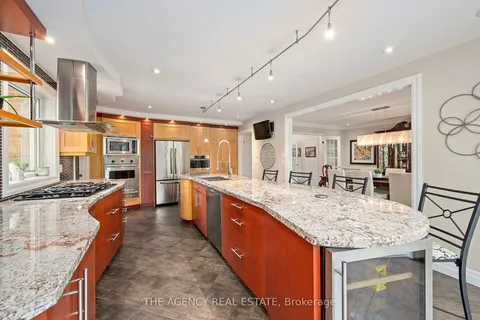 320 Grangeover Pl, London, ON N6G 4K5