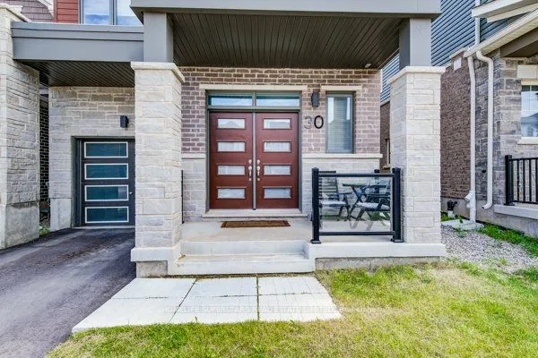 30 Routley St, Kitchener, ON N2R 0S2