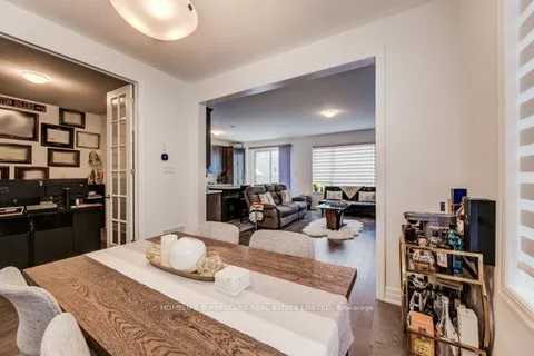 30 Routley St, Kitchener, ON N2R 0S2