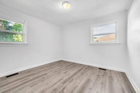 138 Wright Ave, Belleville, ON K8P 4E6