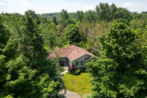 136 Maple Lane, Blue Mountains, ON N0H 2E0