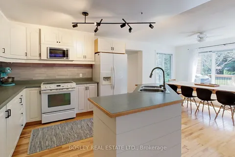 136 Maple Lane, Blue Mountains, ON N0H 2E0