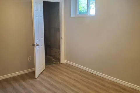 63 Wistow St, London, ON N5Y 1C9