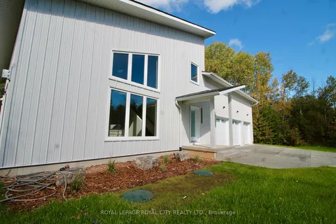 179048 Grey Road 17 Rd, Georgian Bluffs, ON N0H 2K0