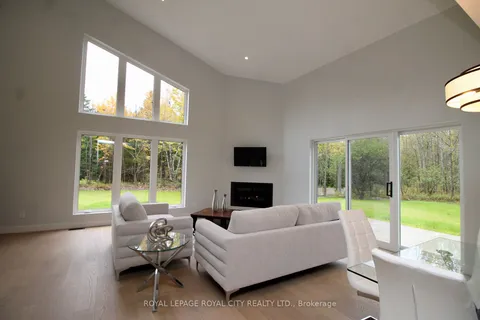 179048 Grey Road 17 Rd, Georgian Bluffs, ON N0H 2K0