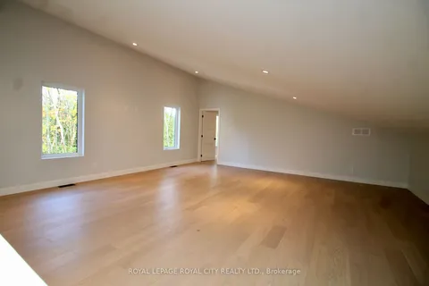 179048 Grey Road 17 Rd, Georgian Bluffs, ON N0H 2K0