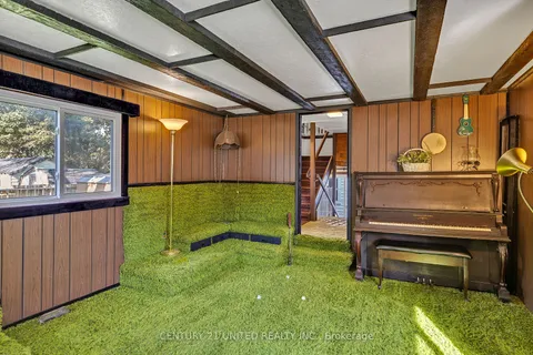 617 Watts Ave, Peterborough, ON K9H 2C6