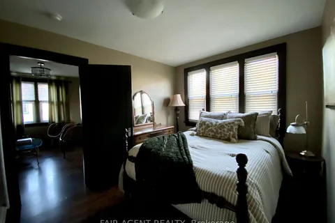 1625 HAIG St, London, ON N5W 2P3