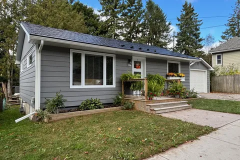 86 Mark St, Grey Highlands, ON N0C 1H0