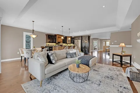 51 Sea Breeze Dr, Norfolk, ON N0A 1N7